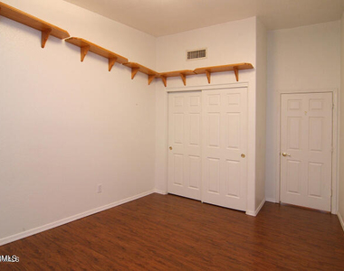 12054 S 44th Street - Photo Thumbnail 13