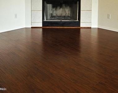 12054 S 44th Street - Photo Thumbnail 11