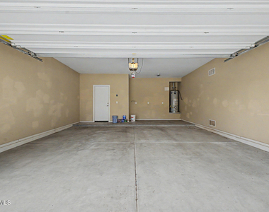 319 S 197th Avenue - Photo Thumbnail 24