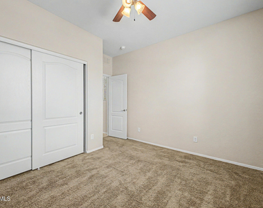 319 S 197th Avenue - Photo Thumbnail 10