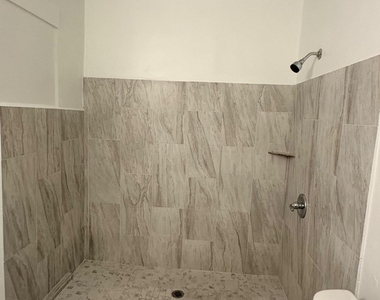 3740 Nw 9th Street - Photo Thumbnail 7