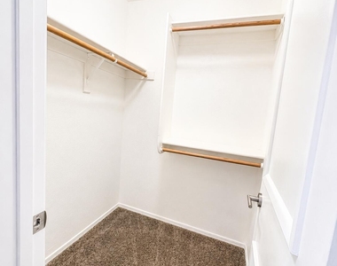 4917 W Behrend Drive - Photo Thumbnail 6