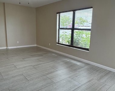 2381 Se Pinero Road - Photo Thumbnail 15