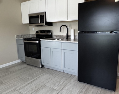 2381 Se Pinero Road - Photo Thumbnail 7