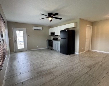 2381 Se Pinero Road - Photo Thumbnail 6