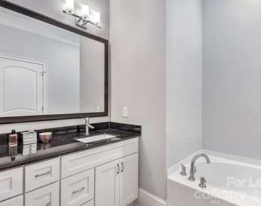 2100 Queens Road W - Photo Thumbnail 11