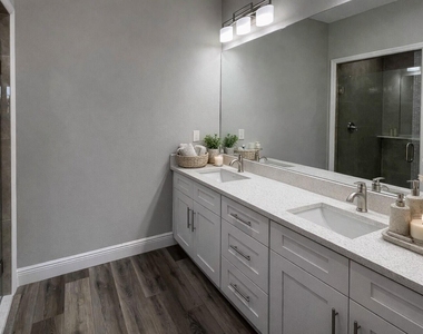 528 Se 35th Terrace - Photo Thumbnail 13