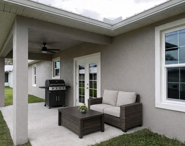 528 Se 35th Terrace - Photo Thumbnail 20