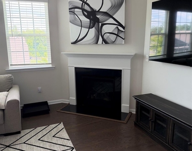 14023 Bordley Place - Photo Thumbnail 11