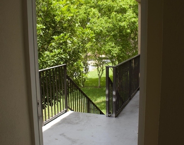 10851 Nw 45th Street - Photo Thumbnail 3