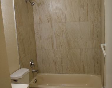 10851 Nw 45th Street - Photo Thumbnail 10