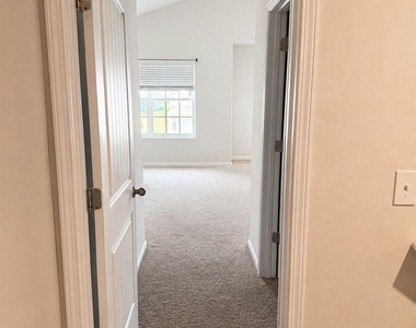 1337 Nia Road - Photo Thumbnail 11