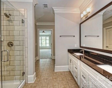 2100 Queens Road W - Photo Thumbnail 8