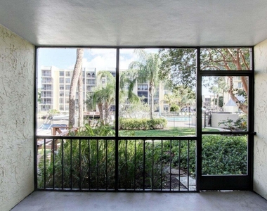 11 Royal Palm Way - Photo Thumbnail 5