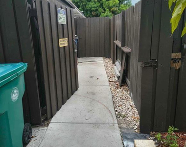 5741 Sw 24th Avenue - Photo Thumbnail 1