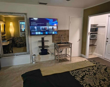 5741 Sw 24th Avenue - Photo Thumbnail 4