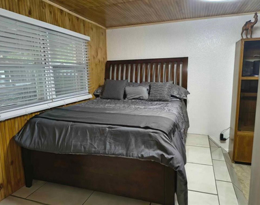 5741 Sw 24th Avenue - Photo Thumbnail 9
