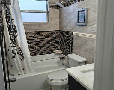 5741 Sw 24th Avenue - Photo Thumbnail 11