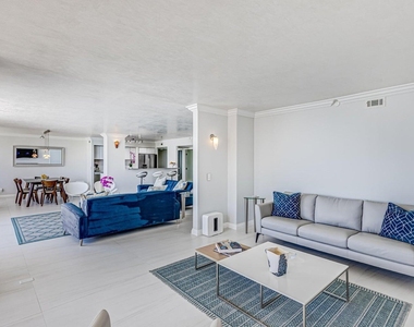 5280 N Ocean Drive - Photo Thumbnail 9