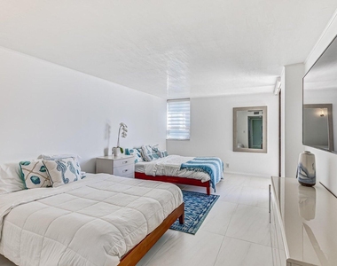 5280 N Ocean Drive - Photo Thumbnail 20