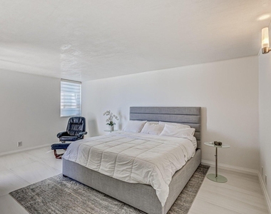 5280 N Ocean Drive - Photo Thumbnail 22