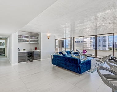 5280 N Ocean Drive - Photo Thumbnail 1