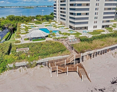 5280 N Ocean Drive - Photo Thumbnail 3
