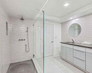 5280 N Ocean Drive - Photo Thumbnail 33