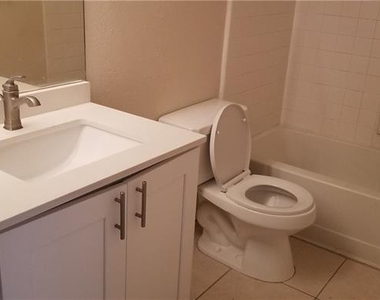 2986 S University Drive - Photo Thumbnail 7
