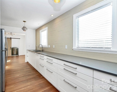 2019 Highland Street - Photo Thumbnail 4