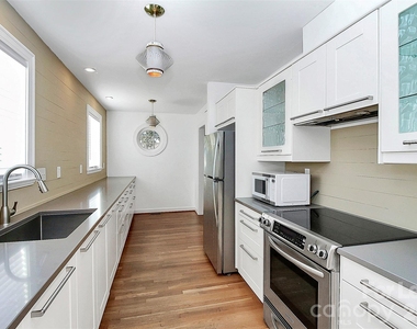 2019 Highland Street - Photo Thumbnail 8