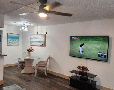 102 E Westbury - Photo Thumbnail 6