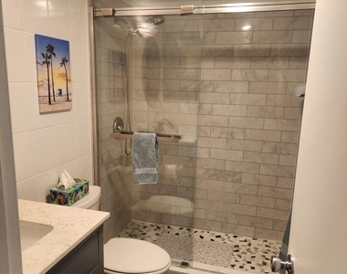 102 E Westbury - Photo Thumbnail 8