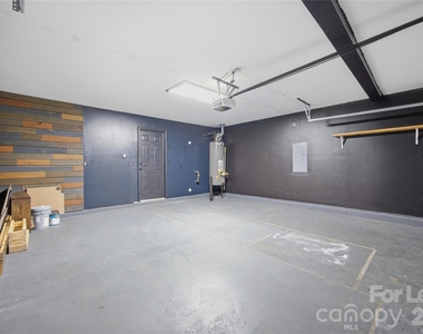 8502 Appledale Drive - Photo Thumbnail 13
