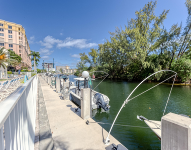2850 Ne 14th St Causeway - Photo Thumbnail 6