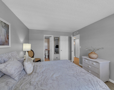 2850 Ne 14th St Causeway - Photo Thumbnail 11
