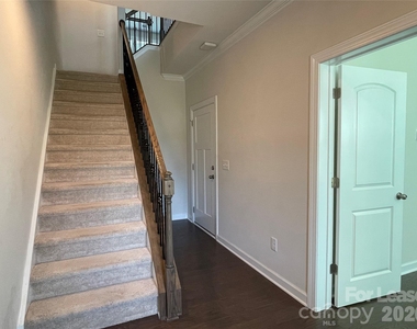 7807 Reunion Row Drive - Photo Thumbnail 2