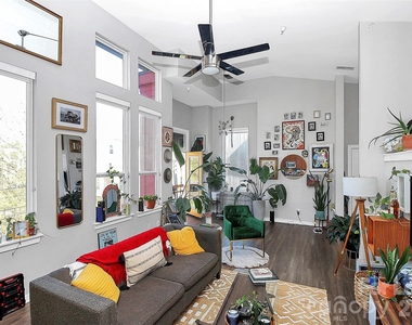 1220 N Caldwell Street - Photo Thumbnail 2