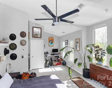 1220 N Caldwell Street - Photo Thumbnail 6