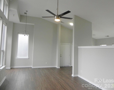 1220 N Caldwell Street - Photo Thumbnail 12