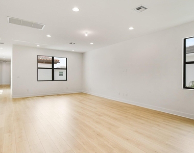 13136 Alton Road - Photo Thumbnail 21