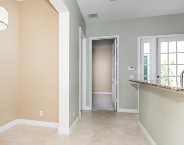8221 Nw 8th Way - Photo Thumbnail 6