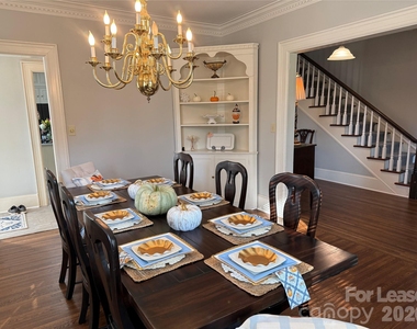 204 Kings Mountain Street - Photo Thumbnail 5