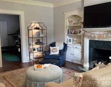 204 Kings Mountain Street - Photo Thumbnail 3