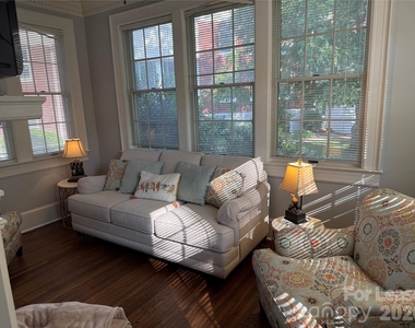 204 Kings Mountain Street - Photo Thumbnail 4