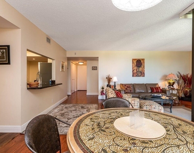 2255 Lindell Boulevard - Photo Thumbnail 7