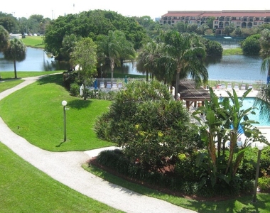 2255 Lindell Boulevard - Photo Thumbnail 16