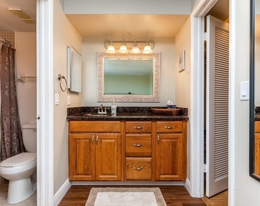2255 Lindell Boulevard - Photo Thumbnail 12
