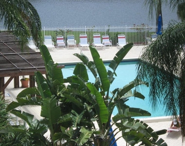 2255 Lindell Boulevard - Photo Thumbnail 17