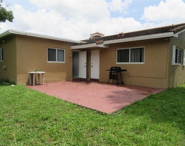 4100 Nw 110th Avenue - Photo Thumbnail 3
